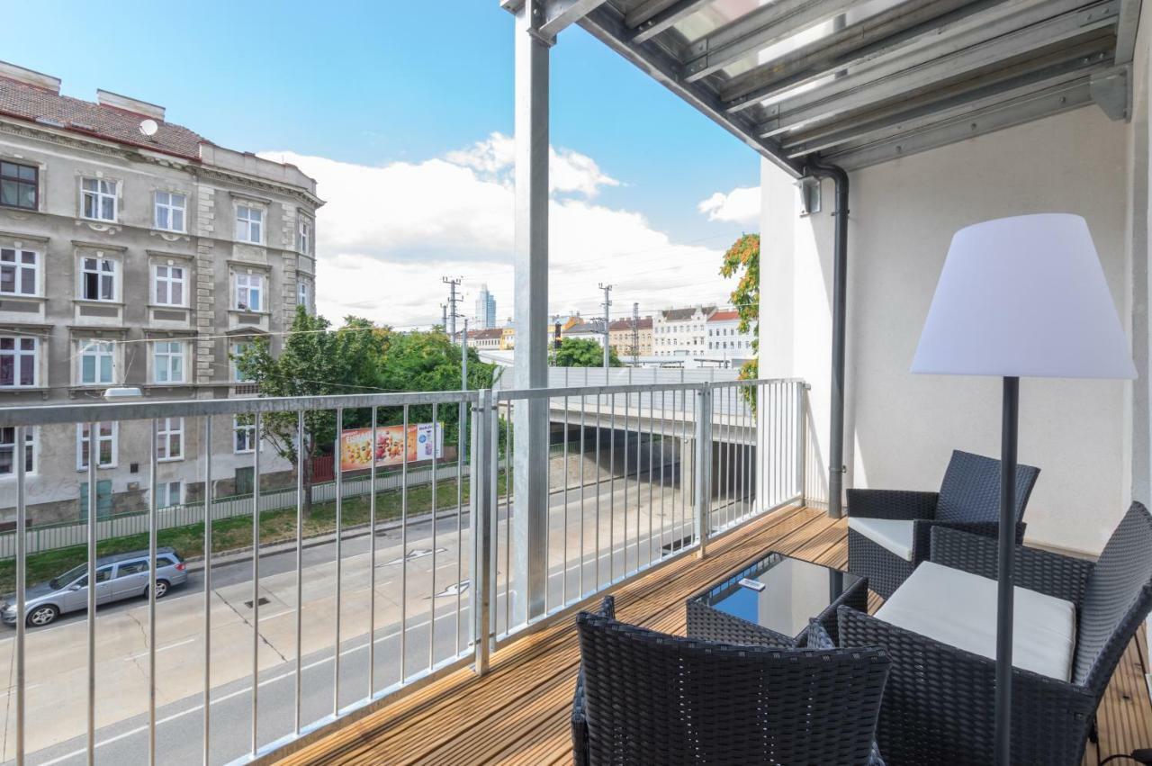 Spacious Apartment In Center With Terrace Wien Exteriör bild